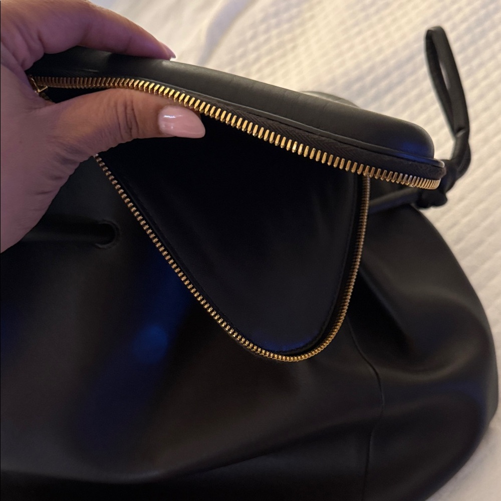 Bottega Veneta Beak Chocolate Brown Leather Shoulder Bag - Picture 8 of 13